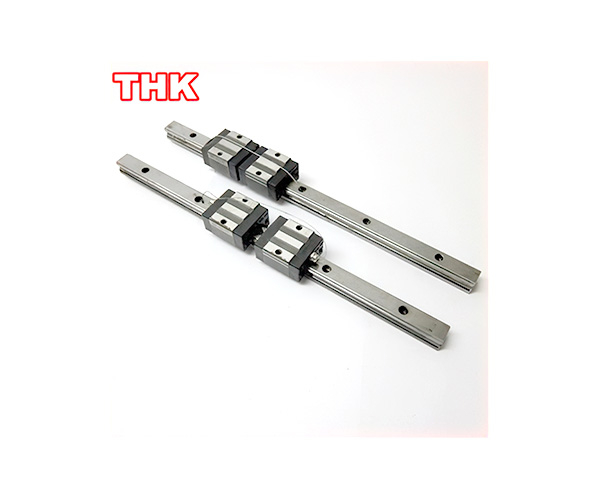 Rail guidage THK